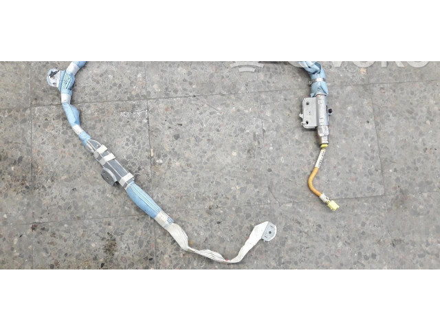 Боковая подушка безопасности    Lexus IS 200-300