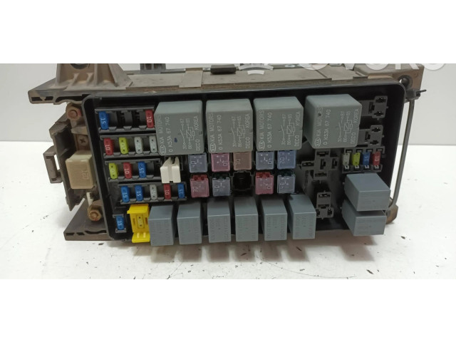 Блок предохранителей 911603E070   KIA Sorento    