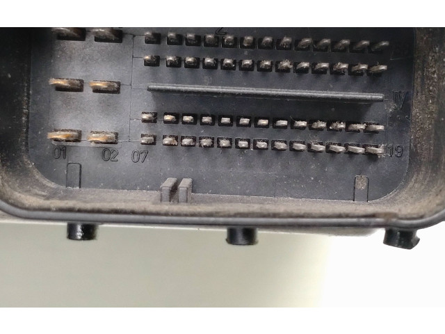 Řídící jednotka 7811898, 0281012190 BMW 5 E60 E61 2004