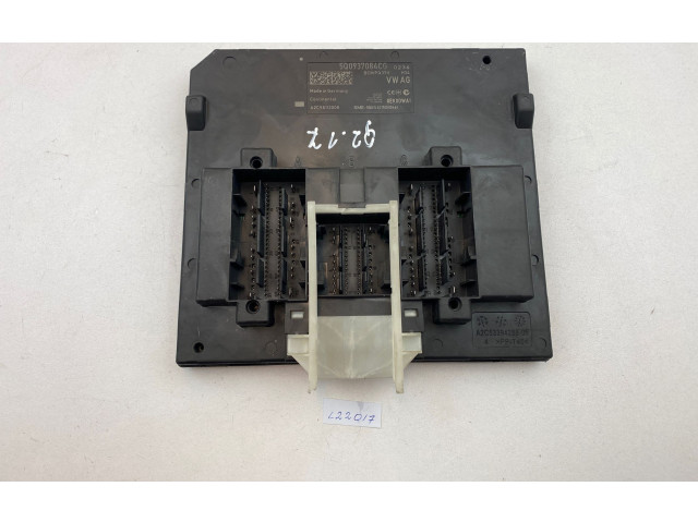 Блок комфорта 5Q0937084CG, 011700110464 Audi Q2 -