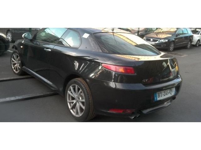 Панель приборов 156071292   Alfa Romeo GT       
