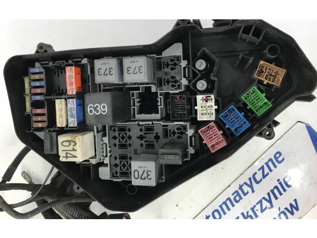   Pojistková skříňka    Audi Q7 4L 2010