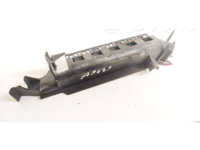 Pojistková skříňka 4A0906405G Audi A6 S6 C4 4A 1997