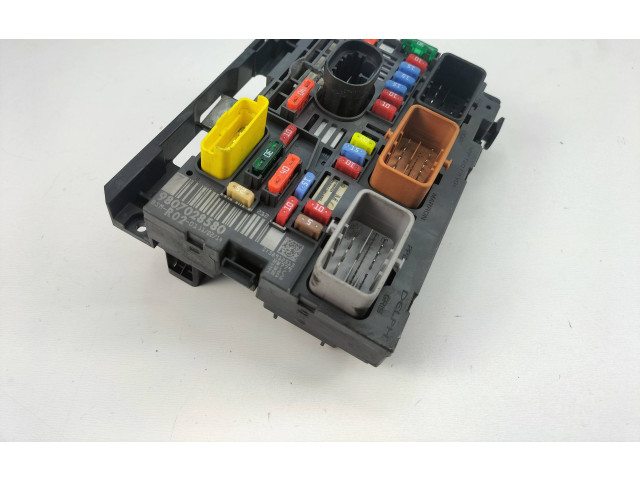 Pojistková skříňka 9807028580 Peugeot 3008 2016