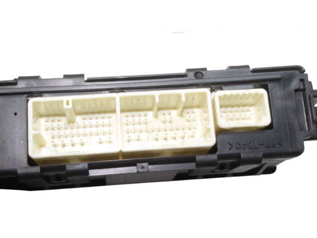 Блок управления климат-контролем 8865053450 Lexus IS III XE30