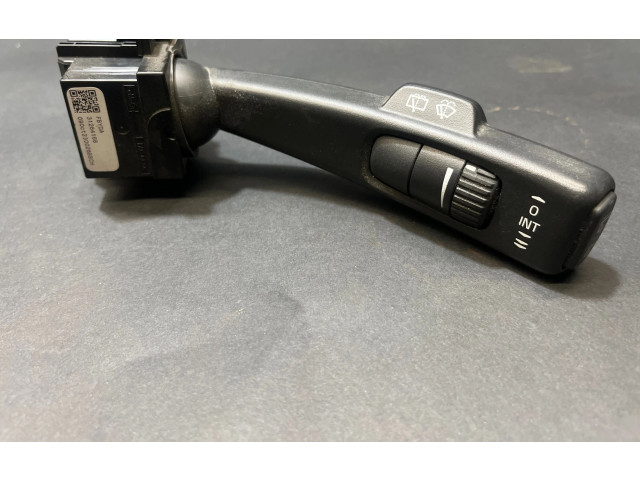 Ручка стеклоочистителей 31264168 Volvo V70