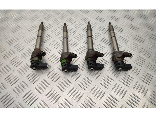 Комплект форсунок 04L130277AC, 0445110469 Skoda Octavia Mk3 (5E) CLHA