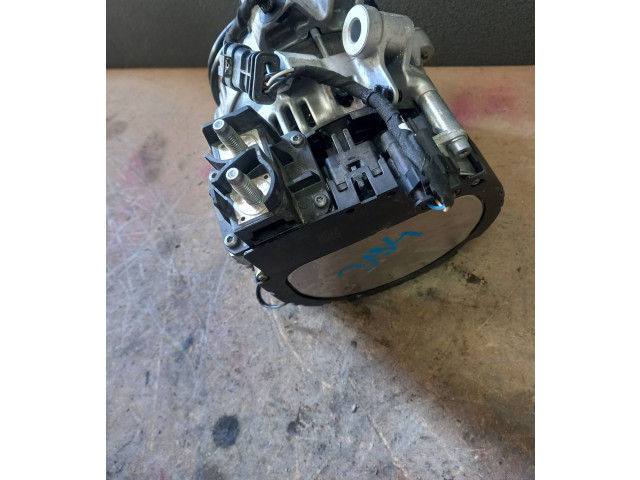 Генератор 32406474 Volvo XC40