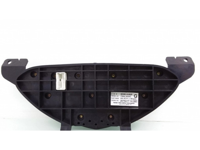 Радио/ проигрыватель CD/DVD / навигация