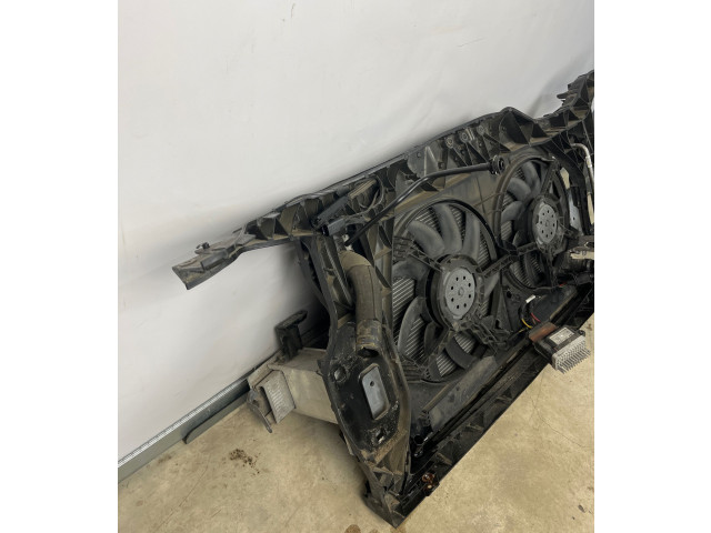 Комплект радиатора         Audi Q5 SQ5 