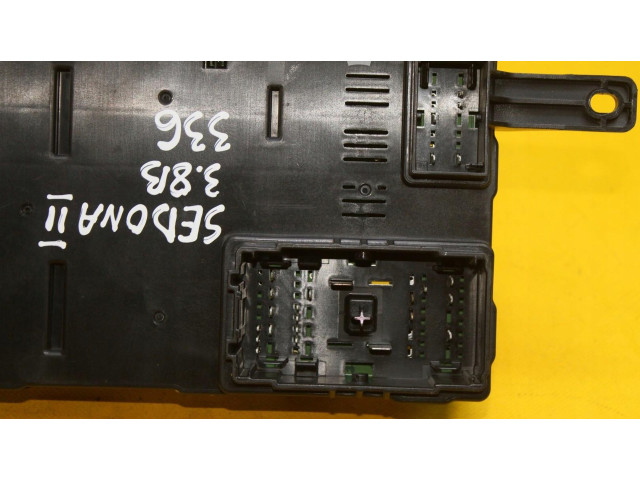 Pojistková skříňka KIA Carnival 2015