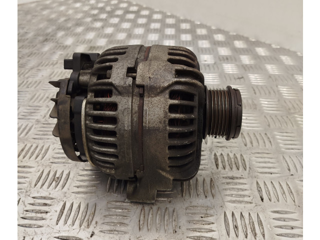 Генератор 8676498, 0124525029   Volvo V70      