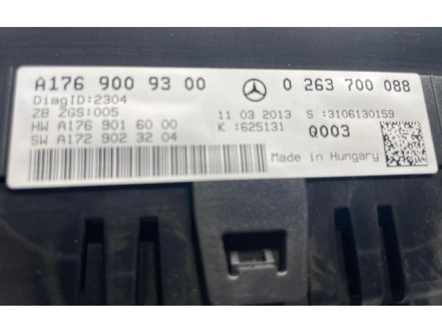 Панель приборов A1769009300   Mercedes-Benz A W176       