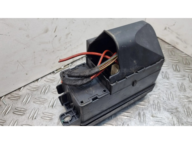 Блок предохранителей 9240945, 9240946 Mini Cooper Countryman R60