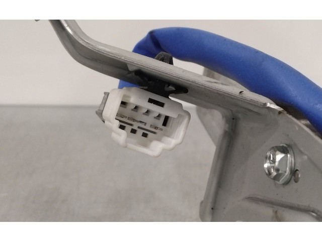 Моторчик заднего дворника 987002P000    KIA Sorento