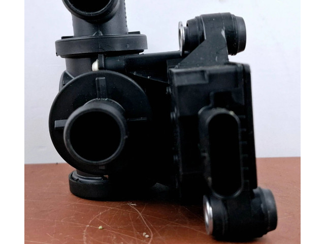 Vstřikovací čerpadlo 8B3963375M Audi A8 S8 D5 DDVC