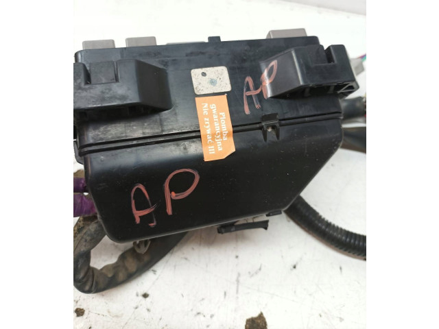 Блок предохранителей     Daihatsu Terios    