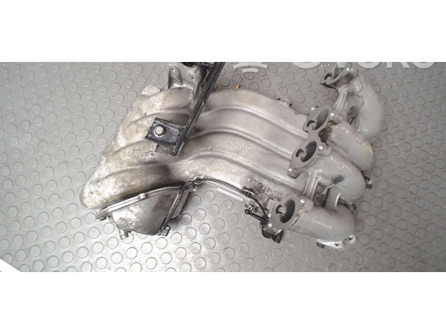 Всасывающий коллектор NICHTZUTREFFEND    Volkswagen PASSAT B4