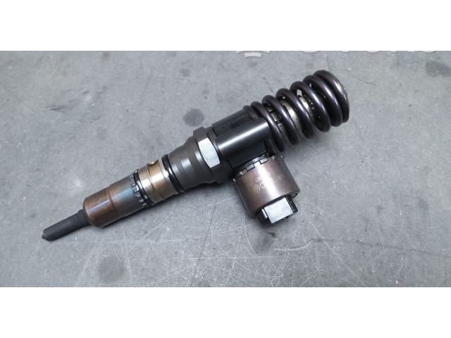 Vstřikovač 03G130073B, 0414720403   Volkswagen Touran I  pro naftový motor 2.0 BXE 1.9