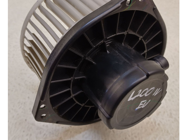 Вентилятор печки Mitsubishi L200