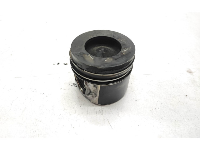 Píst 84L110 BMW 5 GT F07 N57D30A