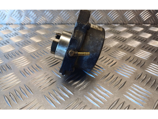 Вакуумный насос    55205446, 72902303006   Opel Insignia A