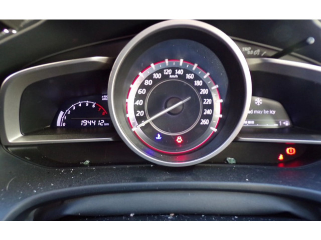 Панель приборов HNBHS5F, HNBHS5F Mazda 3 II