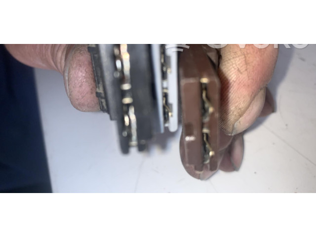 Zpětné zrcátko Peugeot 406 1996 8203HN