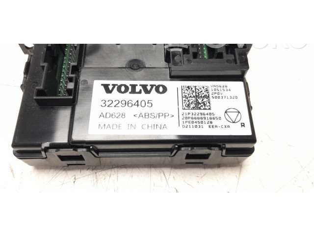 Блок управления 32296405 Volvo XC90