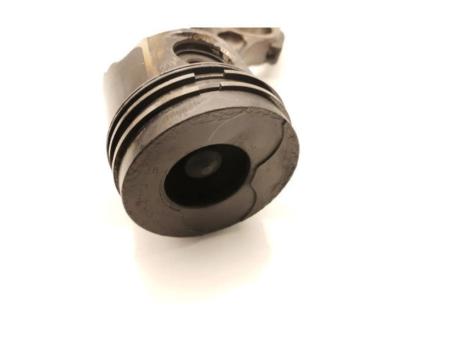  Поршень с шатуном F9Q762 F9Q762  Renault Trafic II (X83)  