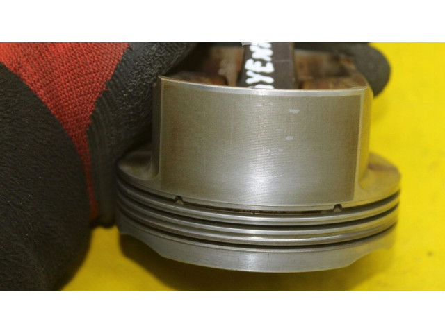 Поршень с шатуном 9481031102R Porsche Cayenne (9PA)