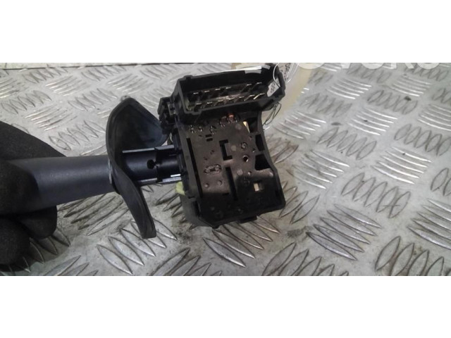 Ручка стеклоочистителей 6001551355 Dacia Logan I