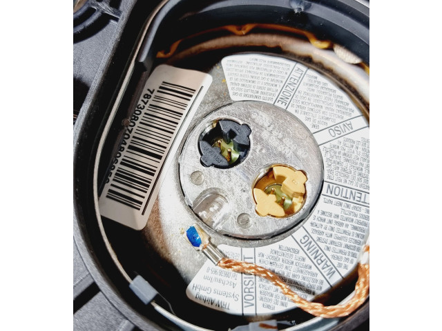 Подушка безопасности водителя P30721997, 30721997   Volvo V70