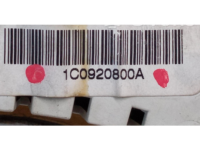 Přístrojová deska Volkswagen New Beetle 1C0920800A