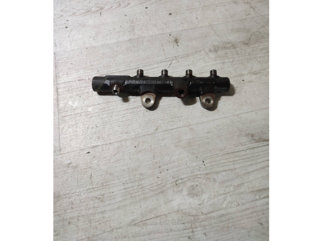 Vstřikovací lišta 175210651R Mercedes-Benz GLA W156