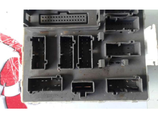 Блок предохранителей 518774104   Ford Transit -  Tourneo Connect    