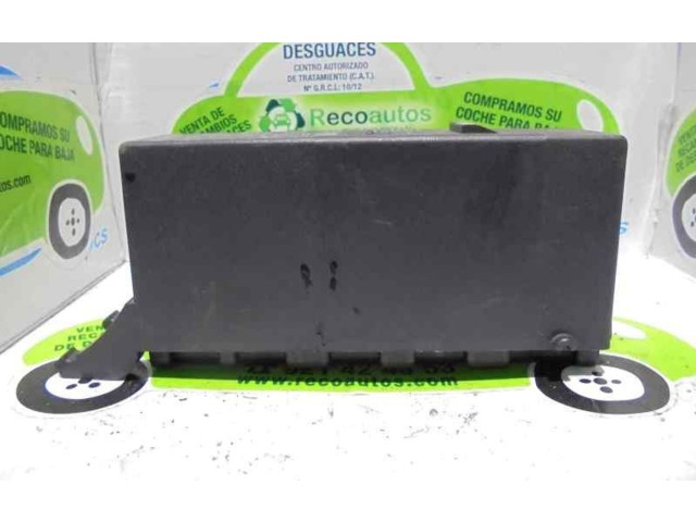 Pojistková skříňka 2025420232, 352824 Mercedes-Benz C W202 1996