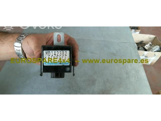 Блок предохранителей MD142382 Mitsubishi L200