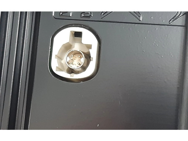 Дисплей    9841452080, 9824619980   Peugeot 2008 II