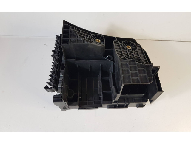 Pojistková skříňka 1K0937132F, 3C0937125A Volkswagen Tiguan 2012