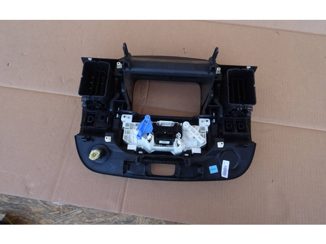 Блок управления климат-контролем    Renault Trafic III (X82)