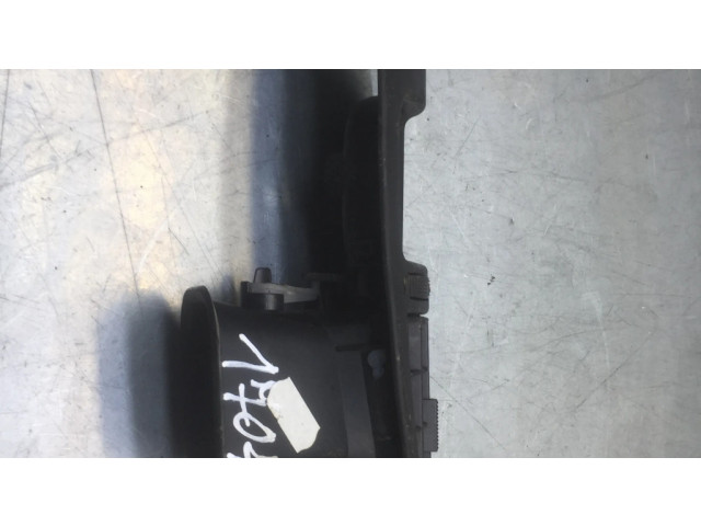 Боковая воздушная решётка