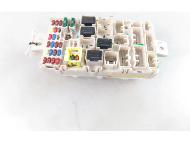 Блок предохранителей  G8C937MF6Z00, G8C937MF6Z00   Mitsubishi Mirage VI G4 Attrage    