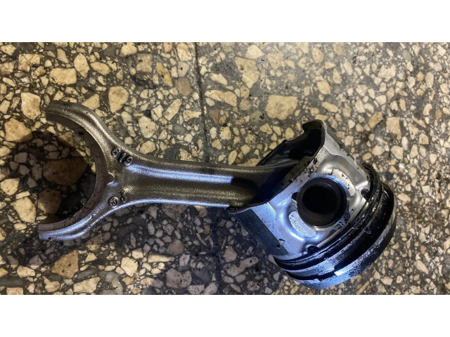 Píst 75L93   Ford Focus  pro naftový motor 1.6  