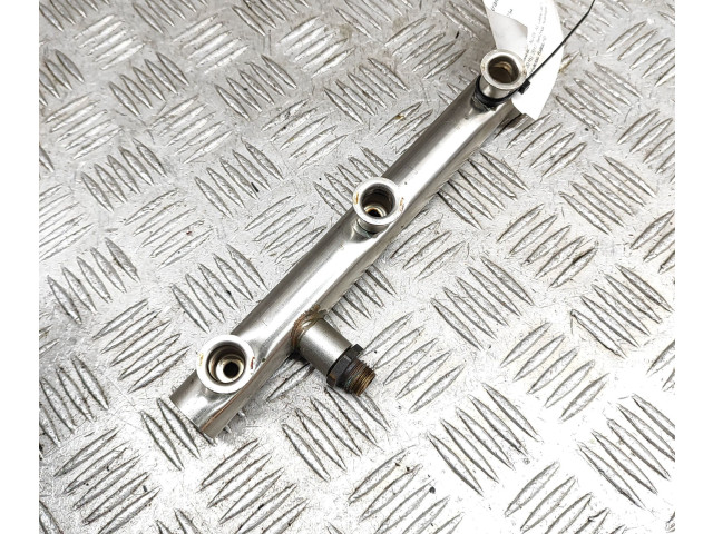 Топливная рампа 06E130090T   Audi A5   для двигателя CTUB