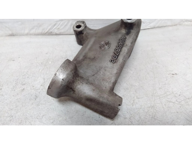 Кронштейн крепления коробки передач