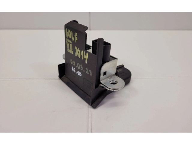 Замок багажника 5G6827505    Volkswagen Golf VII 2013 - 2019 года