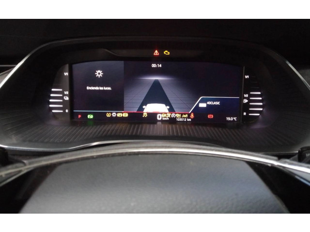 Панель приборов 5E3920774 Skoda Octavia Mk4