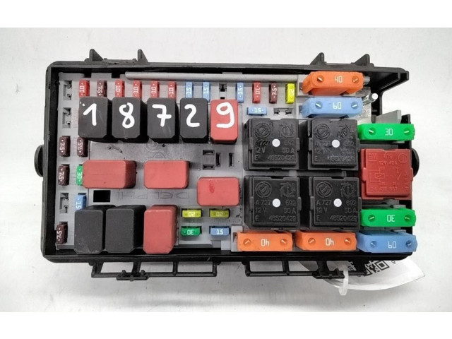 Блок предохранителей 199A3000 Fiat Grande Punto