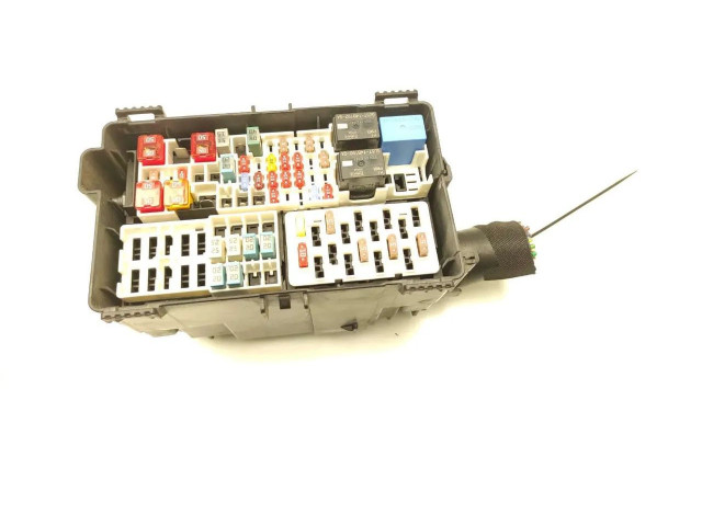 Блок предохранителей KU5T-14A003-GA Ford Transit Custom